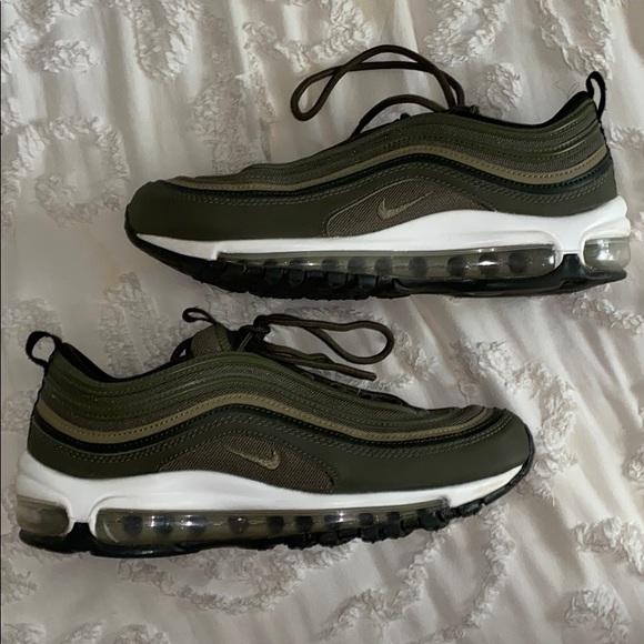 khaki green 97